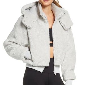 Alo Yoga Foxy Sherpa jacket